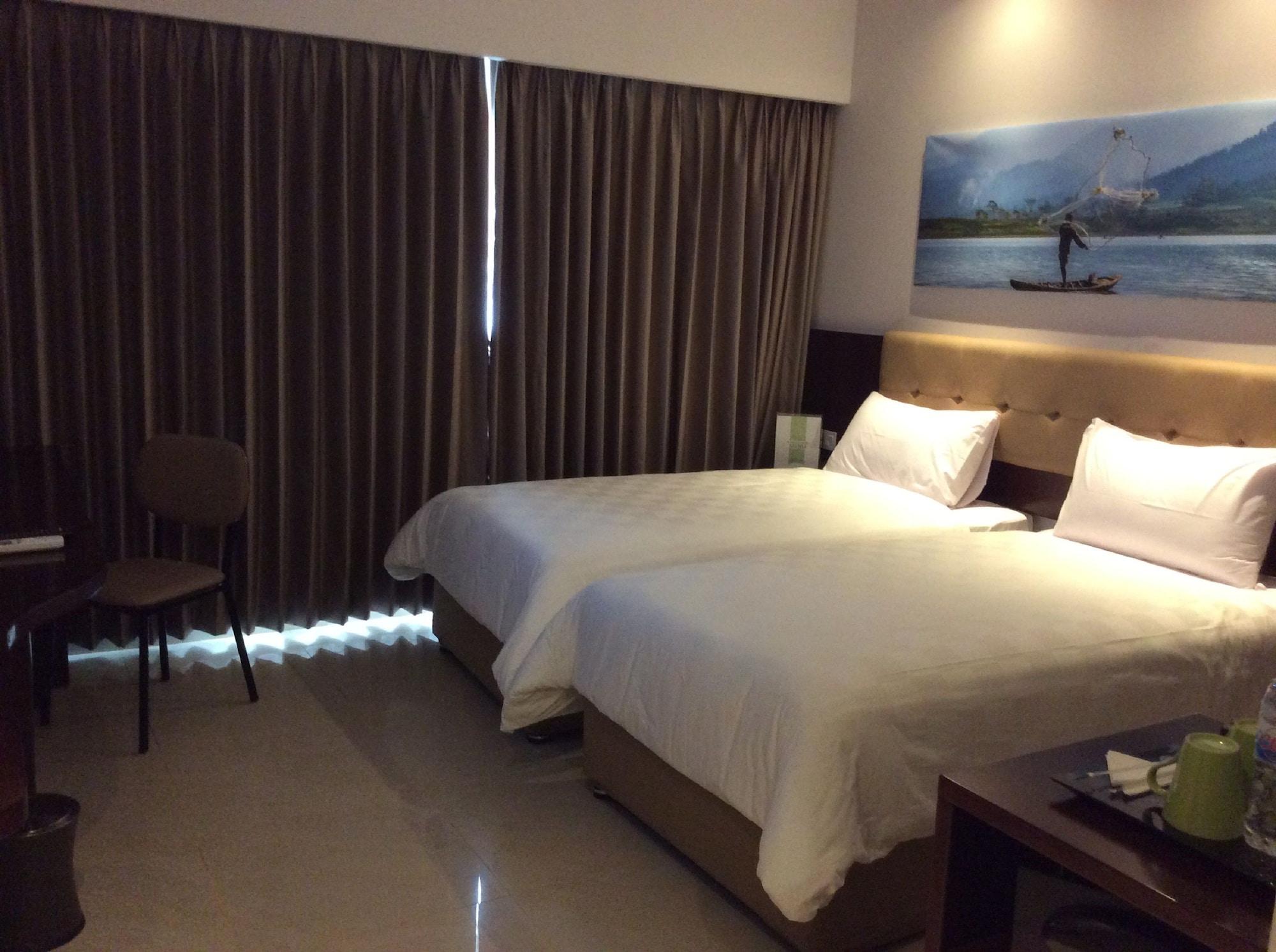 Hotel Primebiz 3*